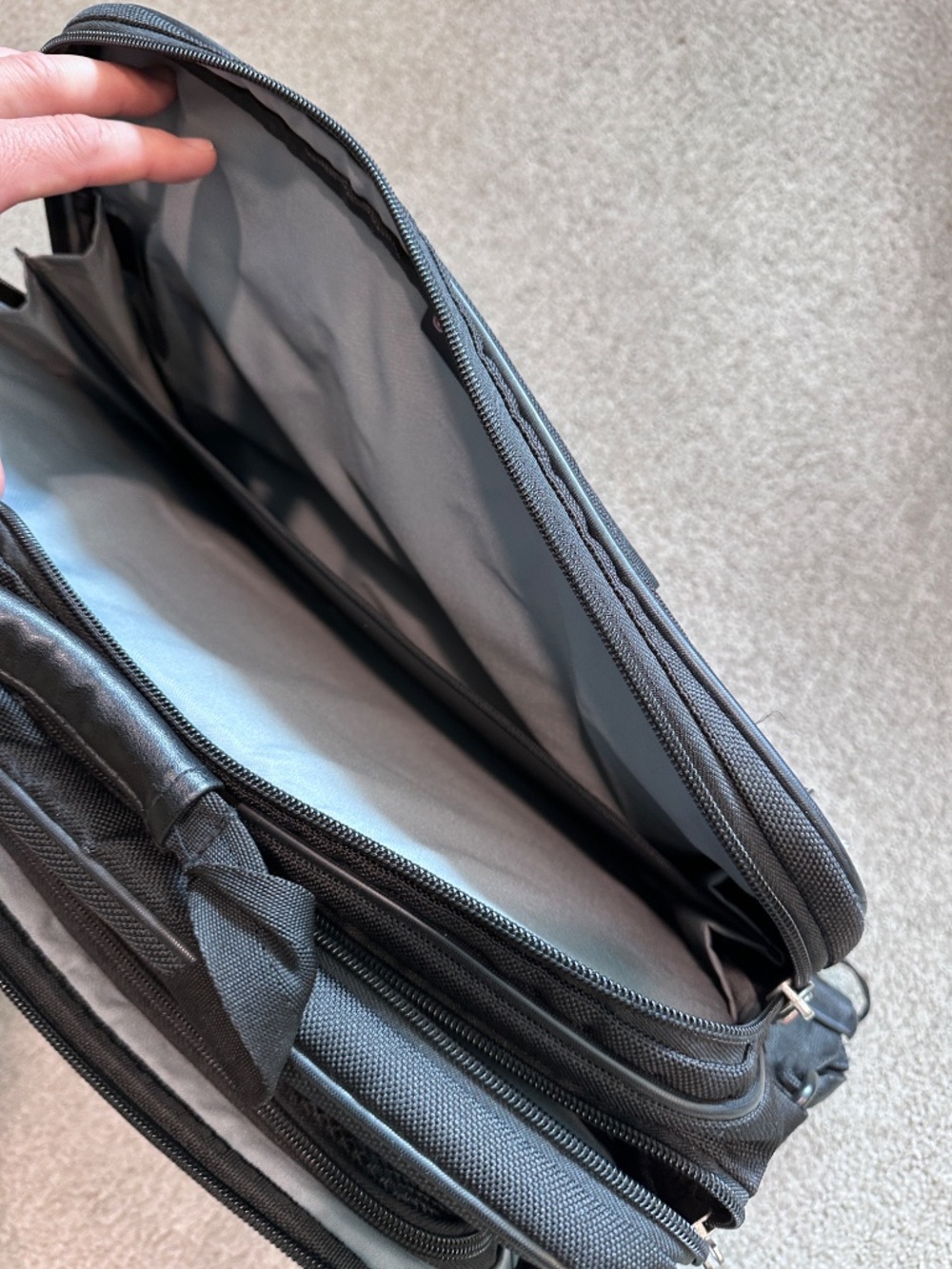 Swiss Computer Bag - Picture 4 of 6